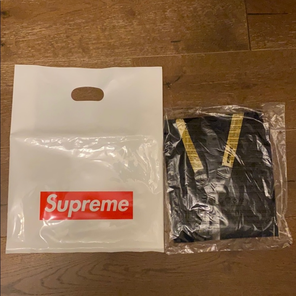 Supreme Shear Tee Navy